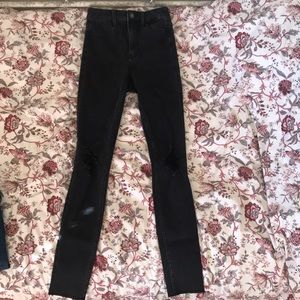 Hollister extreme stretch skinny - size 23 (00)